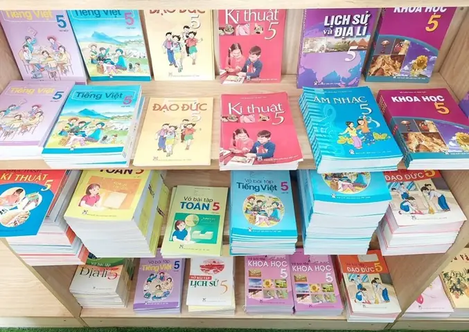 Bộ sách giáo khoa lớp 5