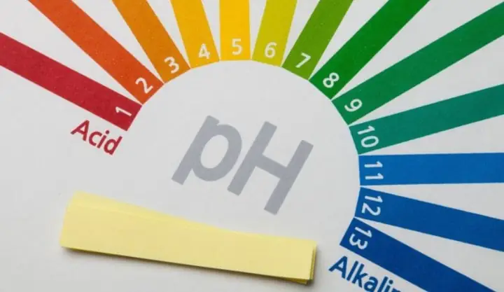 1.1. Sữa rửa mặt có pH quá cao