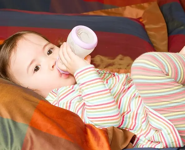3Lợi ích và công dụng của máy hâm sữa
