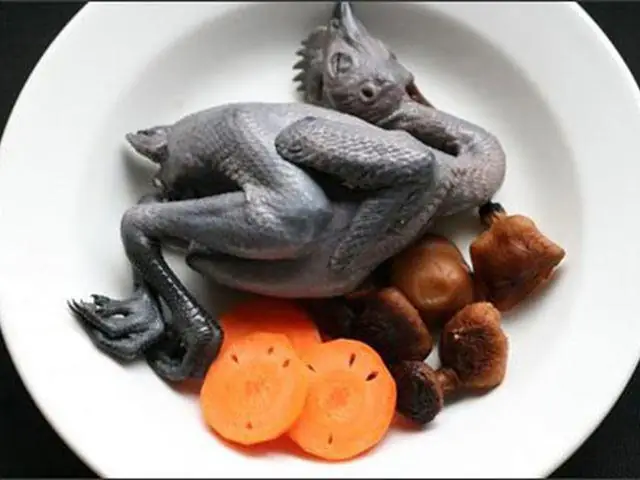 Cháo gà ác với cà rốt, nấm hương Cháo gà ác với cà rốt, nấm hương