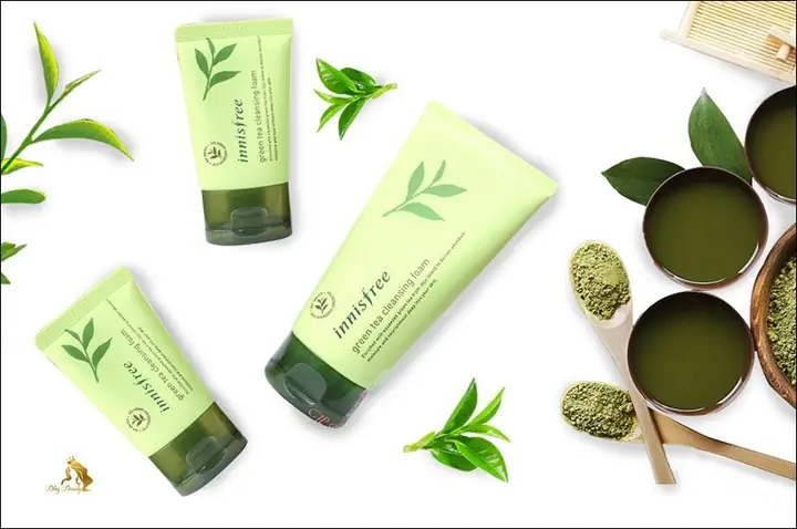 2.1 Sữa rửa mặt trà xanh Innisfree Green Tea Cleansing Foam