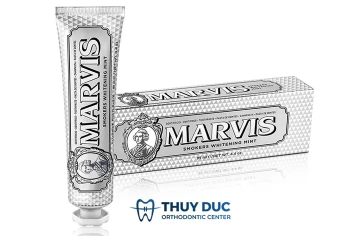 9. Kem đánh răng Marvis Whitening Mint 9. Kem đánh răng Marvis Whitening Mint