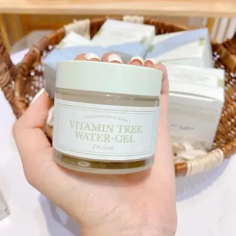 kem-duong-am-vitamin-tree-water-gel