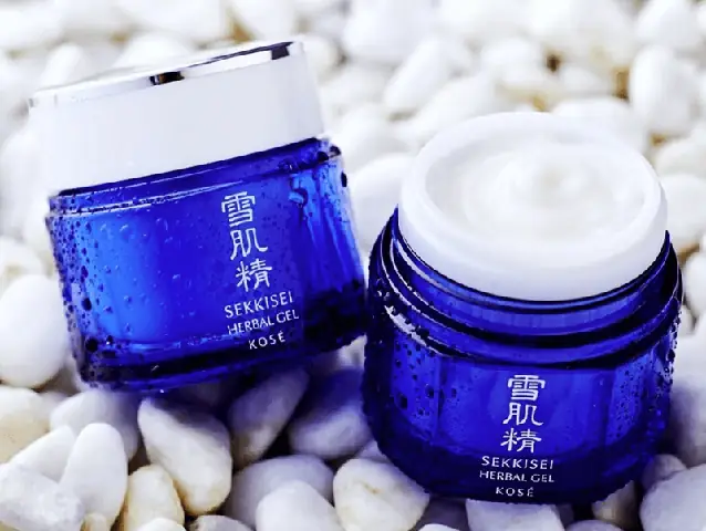 3. Kem Dưỡng Kose Sekkisei Herbal Gel 80g