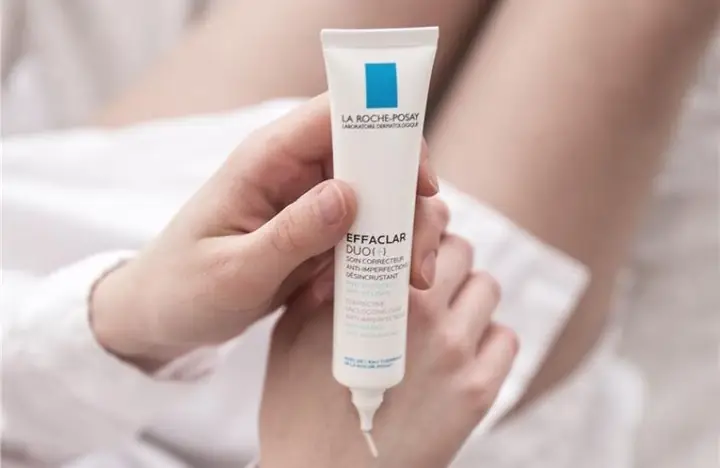 4.2. Kem trị mụn La Roche Posay Duo+