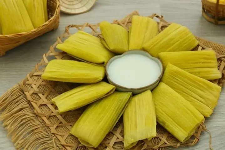 Cách làm bánh bắp hấpcho bé 2 tuổi