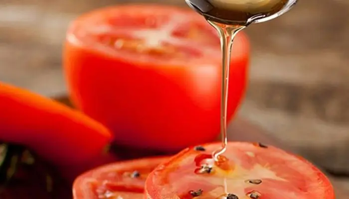 1Các công dụng của mặt nạ mật ong cà chua