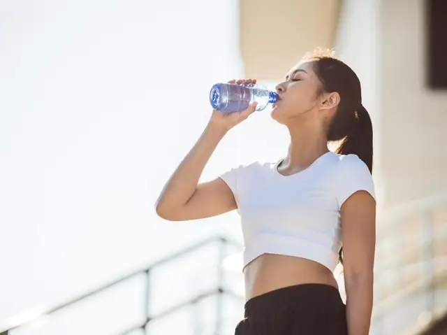 5Uống đủ nước