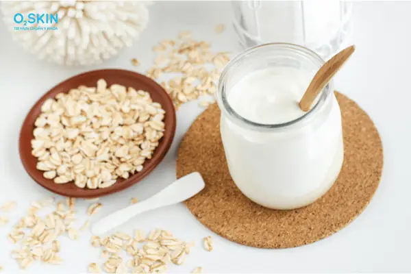 2.3. Cách làm mặt nạ hỗ trợ giảm thâm từ sữa chua và bột yến mạch