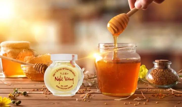 3.3. Mặt nạ sữa chua mật ong và tinh bột nghệ