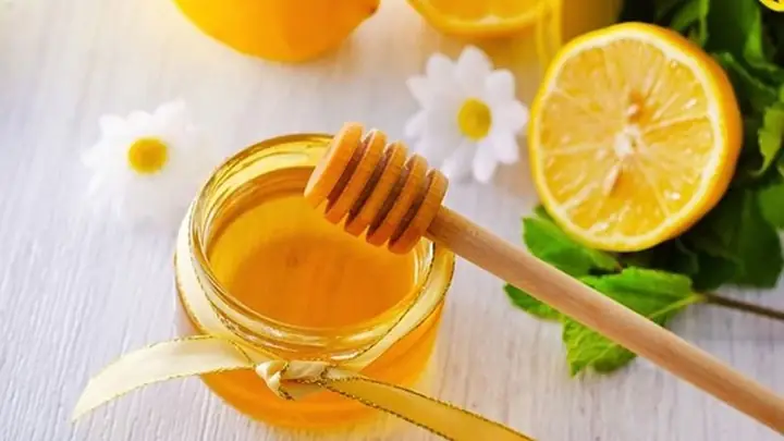 1Vì sao mật ong tốt trong làm đẹp?