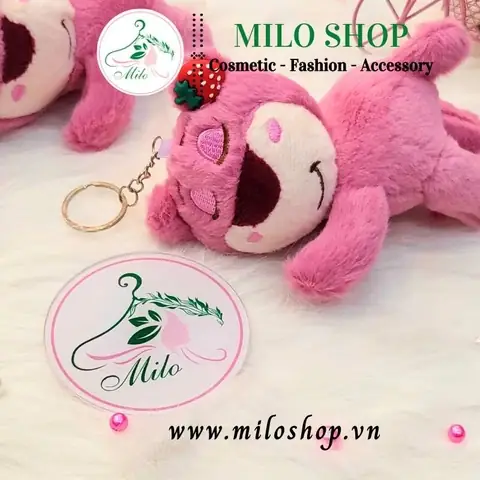 Móc khóa gấu dâu Lotso mẫu mới (gấu nằm quả dâu)