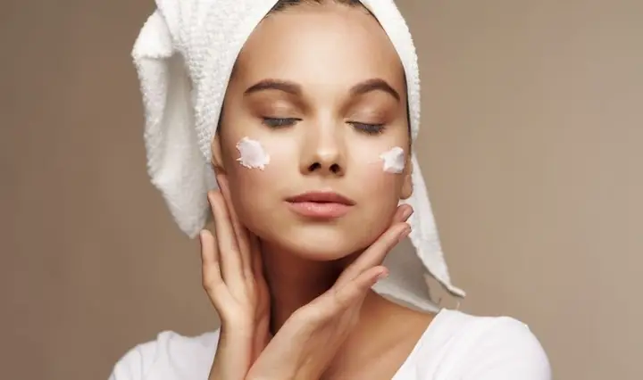 2Sau sinh dùng mỹ phẩm được không? 2Sau sinh dùng mỹ phẩm được không?