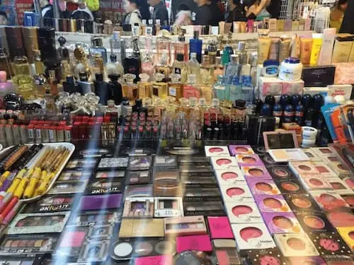 Thực trạng về “mua bán” dược mỹ phẩm
