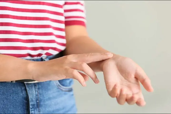 1.5. Nhìn cổ tay biết có thai