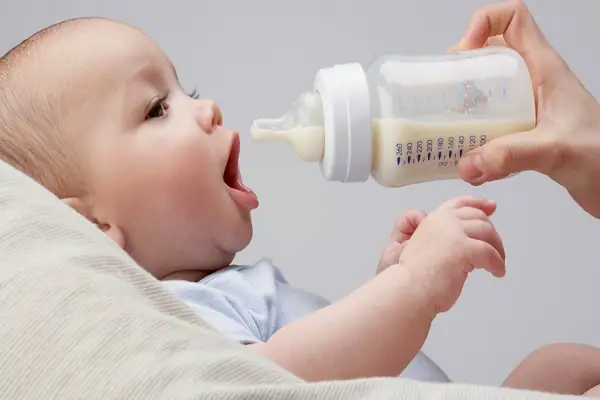 Cách nhận biết trẻ sơ sinh bú mẹ bao nhiêu là đủ no