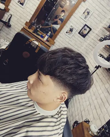1.18 Kiểu tóc nam Hàn Quốc Mohican