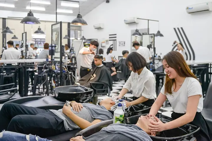 4.2.2 Tiệm tóc 30SHINE