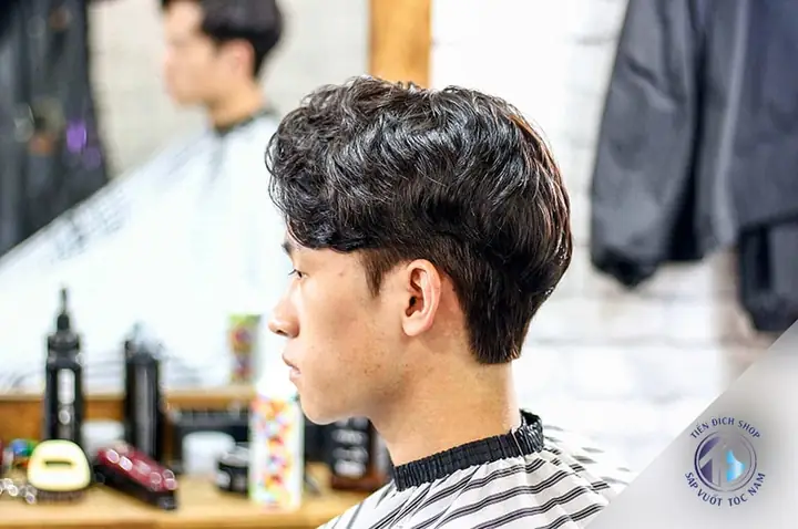 1.3.2 Tóc nam xoăn kiểu Hàn Quốc – Xoăn dày