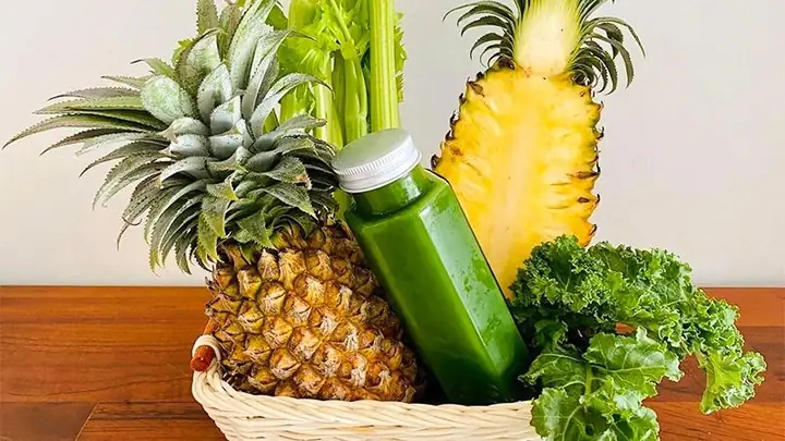 Nước ép cần tây và dứa