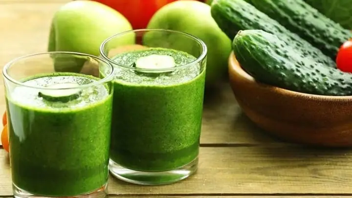 Nước ép cần tây, dưa chuột và táo
