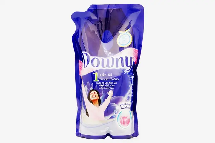 2Nước xả vải Downy