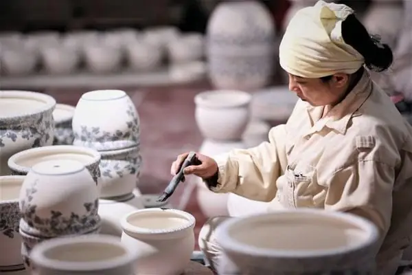 7. Làng Gốm Bát Tràng