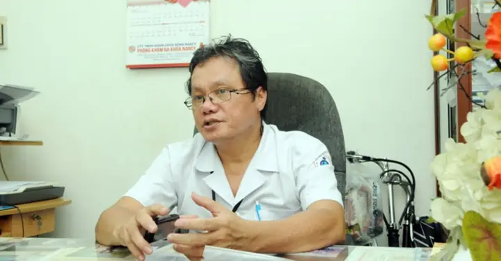 2. Bác sĩ Trương Hữu Khanh