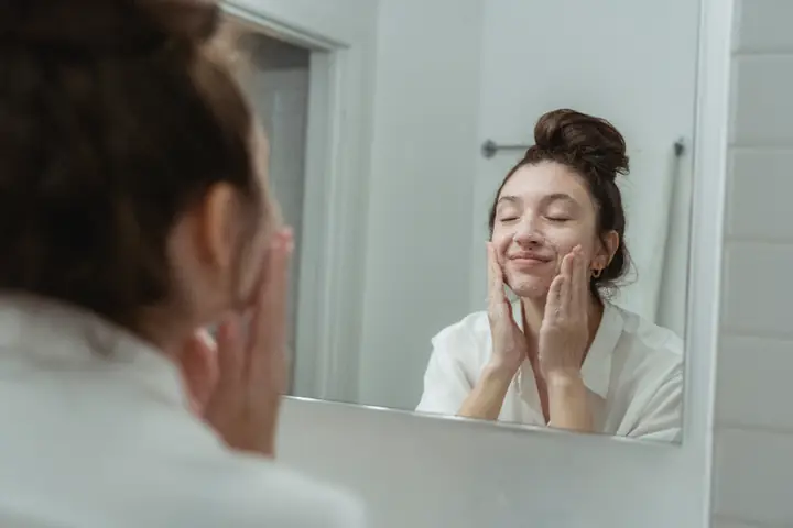 Rửa mặt bằng sữa tươi có tác dụng gì?