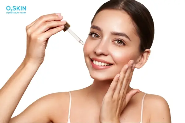 1. Serum trị mụn là gì và công dụng như thế nào?