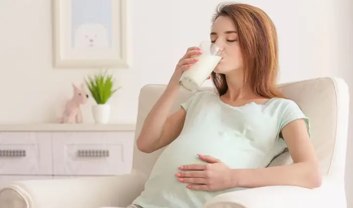 3Nên uống sữa vào lúc nào trong ngày?
