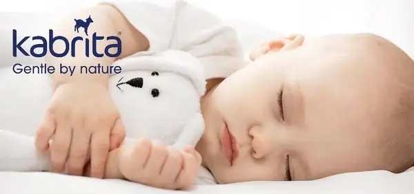 Có cần hâm nóng lại sữa công thức đã pha sẵn trước khi cho con bú không?