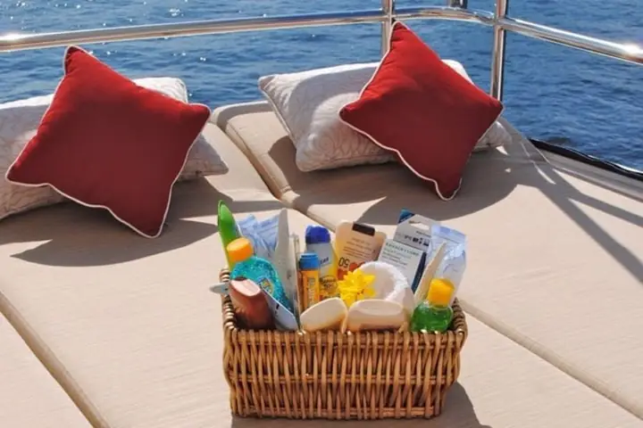 Điều gì khiến da bị ăn nắng? Điều gì khiến da bị ăn nắng?