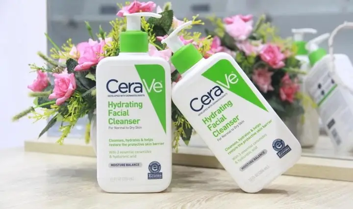 2.2. Cerave Hydrating Cleanser