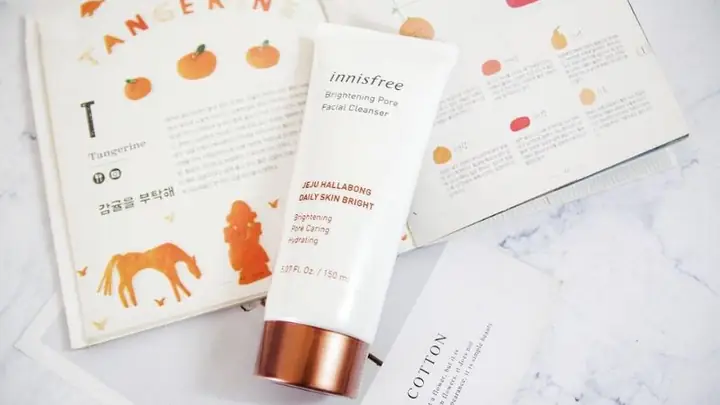16Sữa rửa mặt Innisfree Brightening Pore Facial Cleanser 16Sữa rửa mặt Innisfree Brightening Pore Facial Cleanser