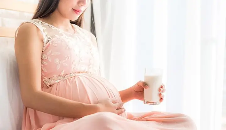 2Tại sao nên uống sữa bầu trong 3 tháng đầu thai kỳ?