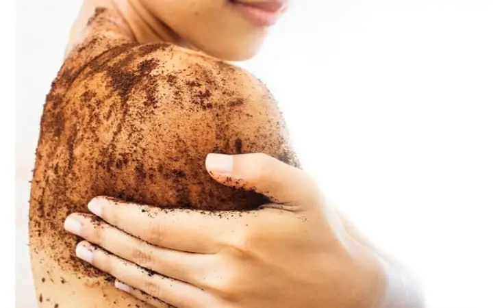 Tẩy tế bào chết body trong bao nhiêu phút