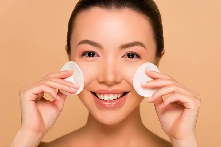 Vì sao phải tẩy trang?