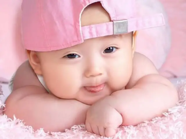 Những ông bố, bà mẹ trẻ luôn tìm những tên hay, ý nghĩa, thể hiện tình thương yêu của mình để đặt cho con, trong đó tên Minh Khang được nhiều người lựa chọn.