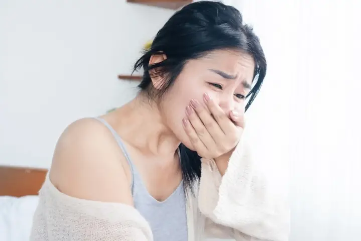 Nôn hoặc buồn nôn
