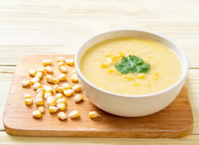 5. Cháo gà, ngô nếp
