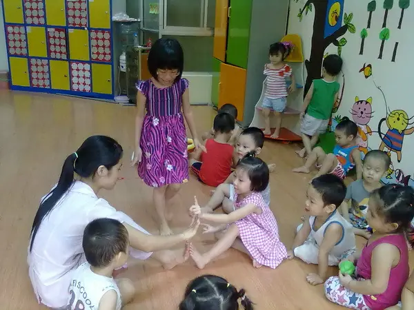 1. Trò chơi: Thỏ con tìm nhà