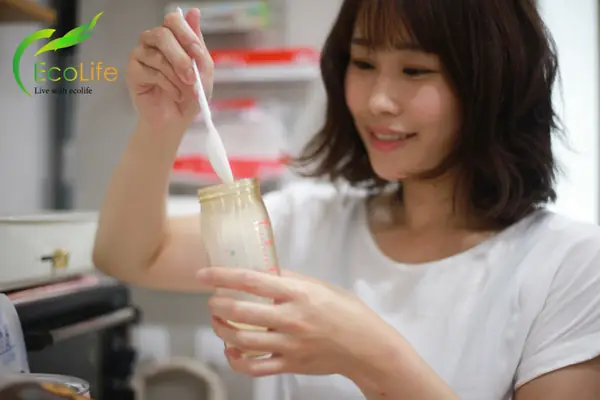 3. Pha sữa tươi chung với sữa công thức có sao không?